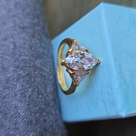 14k gold plated ring size 7 signed George Lind and rhinestone marquis engagem… - Picture 8 of 13